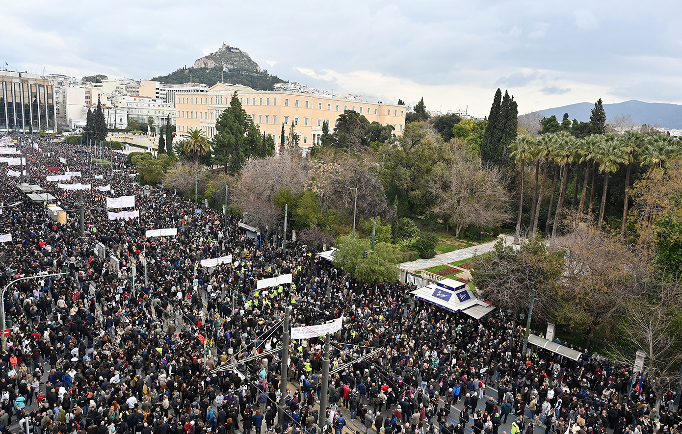 Λεπτό προς λεπτό τα συλλαλητήρια σε Ελλάδα και εξωτερικό για τα δύο χρόνια από τα Τέμπη -Δείτε live εικόνα