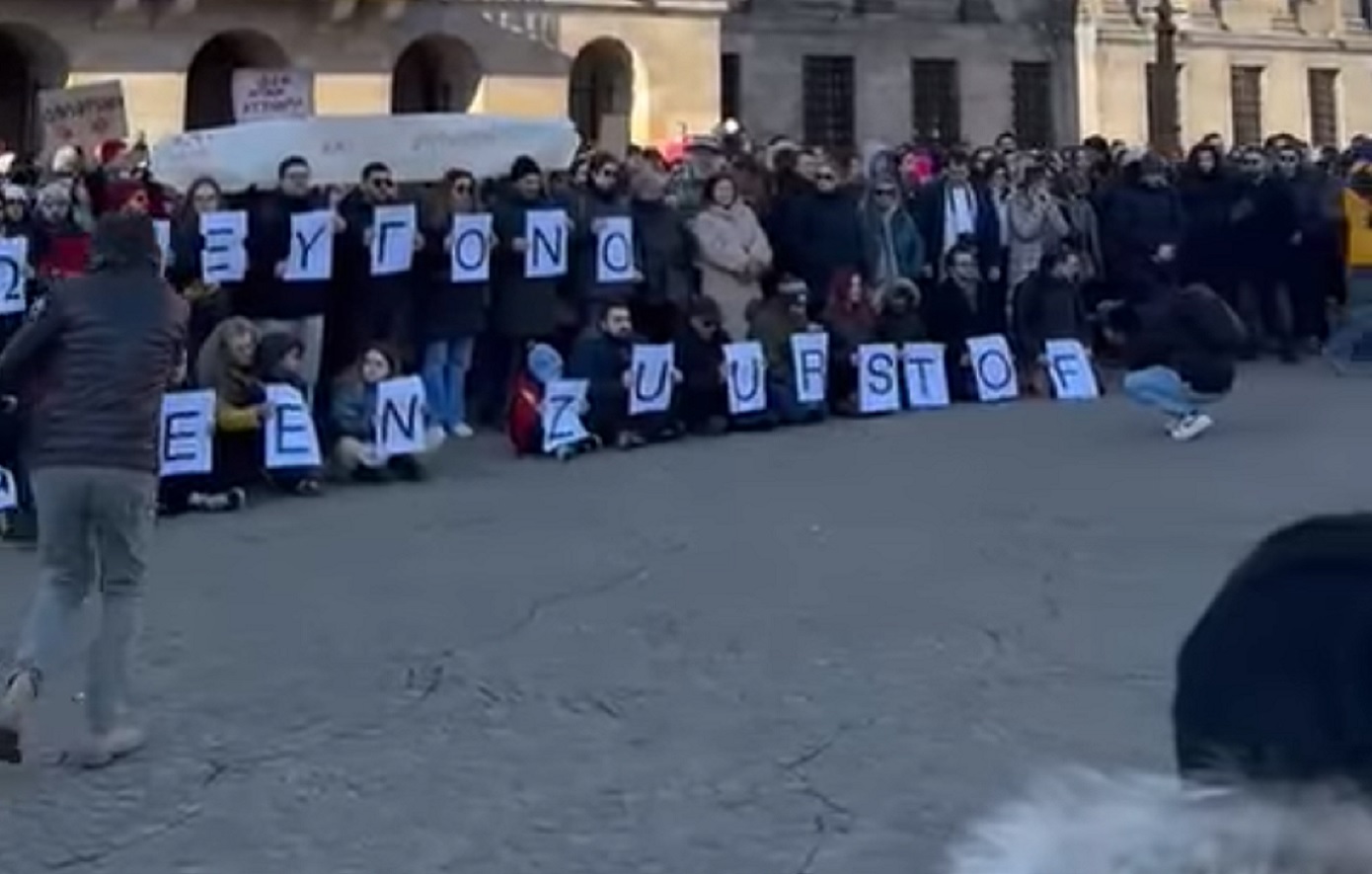 Από την Ισλανδία έως τη Μάλτα και από τον Καναδά έως την Αυστραλία: Όλες οι συγκεντρώσεις για τα Τέμπη στο εξωτερικό