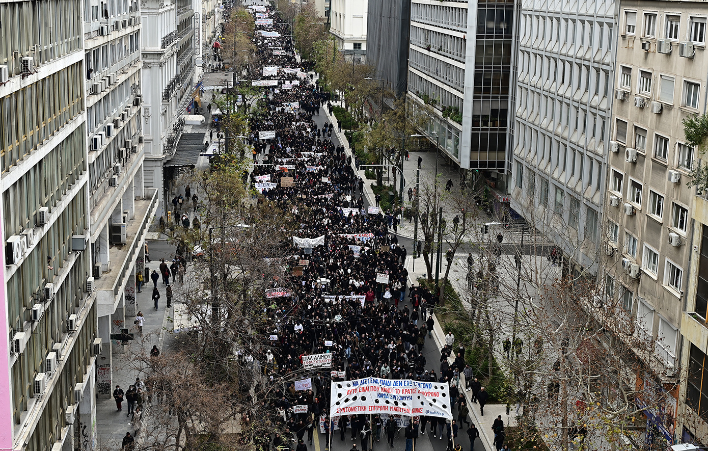 Απεργία 28 Φεβρουαρίου για τα δύο χρόνια από το δυστύχημα στα Τέμπη: Ποιοι συμμετέχουν, αναμένονται αποφάσεις από τα ΜΜΜ