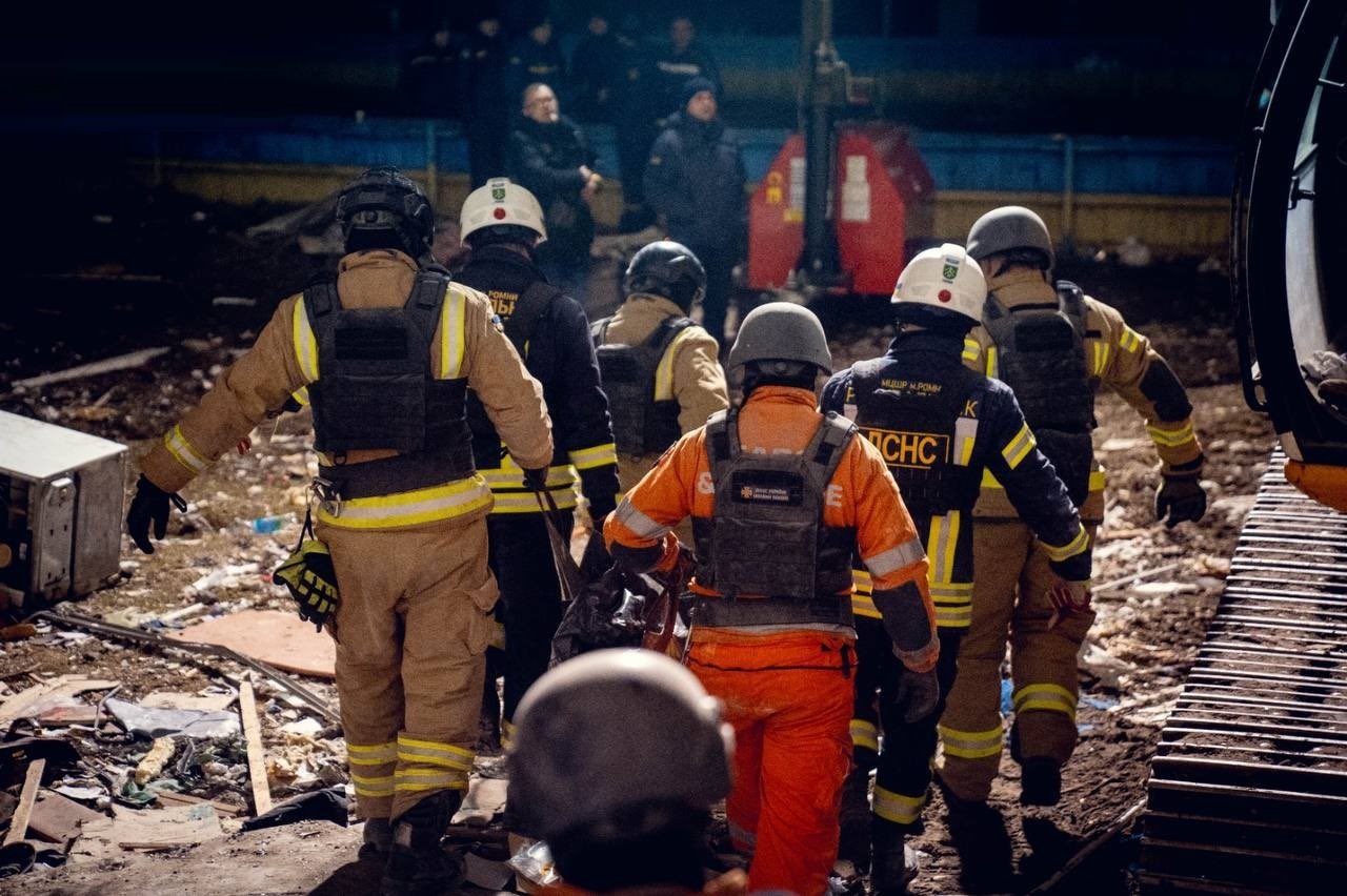 Ρωσικές επιθέσεις το πρωί του Σαββάτου σε δύο επαρχίες της Ουκρανίας &#8211; Προειδοποίηση για νέα πλήγματα με πυραύλους