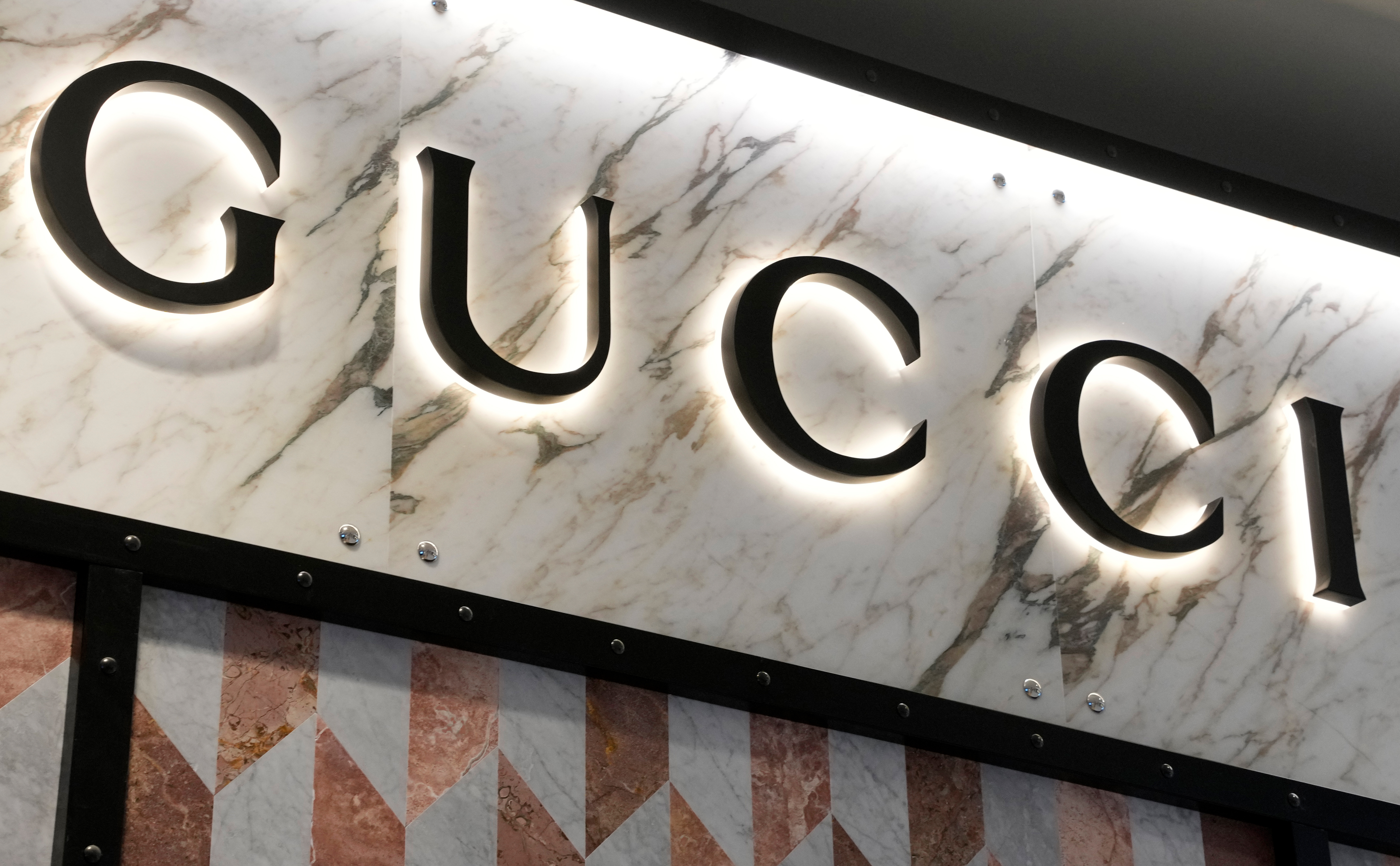 O Demna είναι ο νέος σχεδιαστής του Gucci