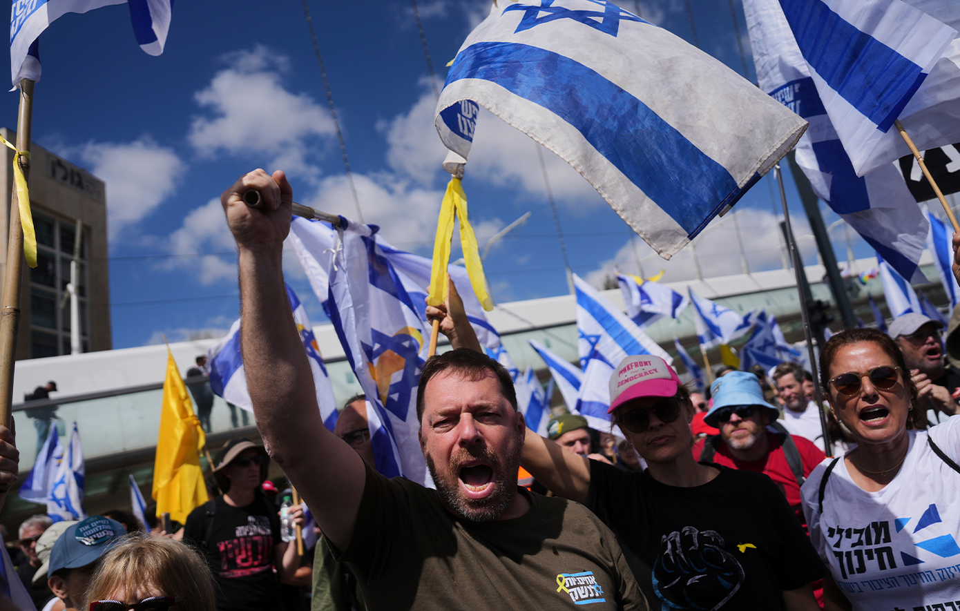 Εντείνονται οι κινητοποιήσεις κατά της κυβέρνησης Νετανιάχου στο Ισραήλ &#8211; Συγκρούσεις μεταξύ διαδηλωτών και αστυνομίας