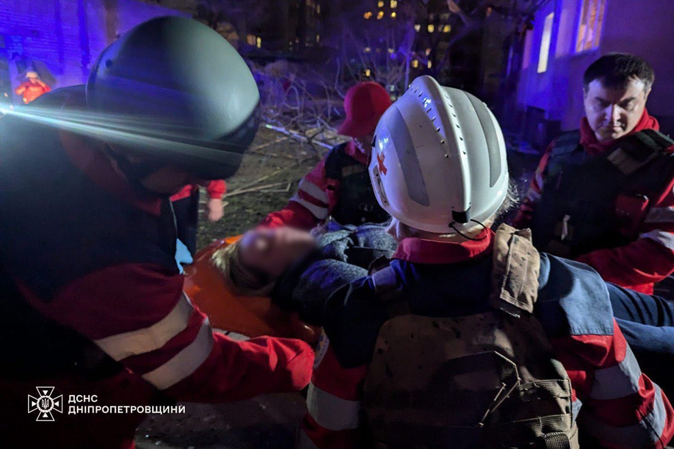 Νέες ρωσικές επιθέσεις στην Ουκρανία – Ένας νεκρός, 12 τραυματίες και κατεστραμμένα κτίρια