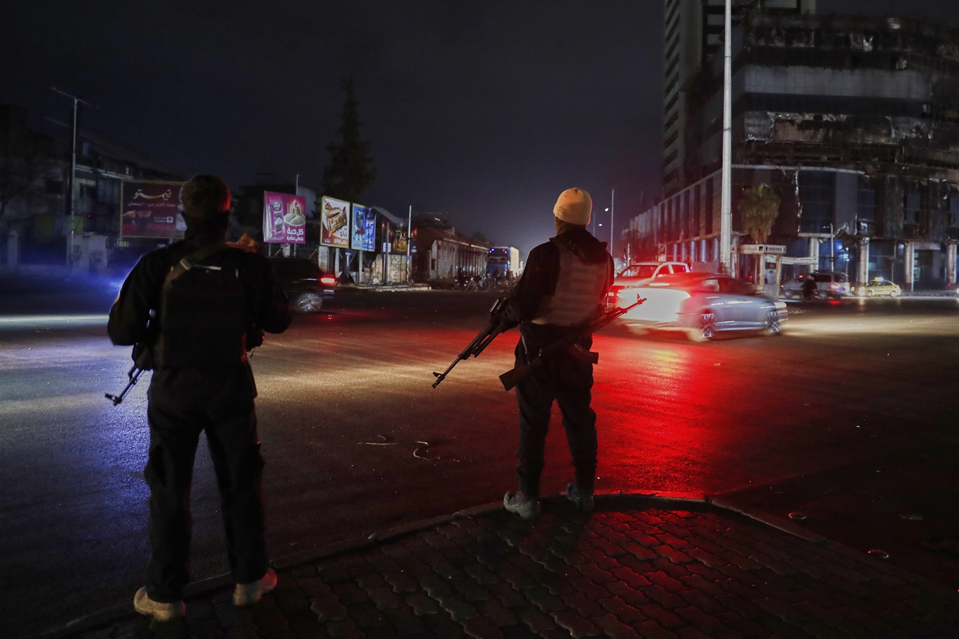 Συρία: Τουλάχιστον 28 νεκροί σε σφοδρές συγκρούσεις μεταξύ πιστών του Άσαντ και δυνάμεων ασφαλείας