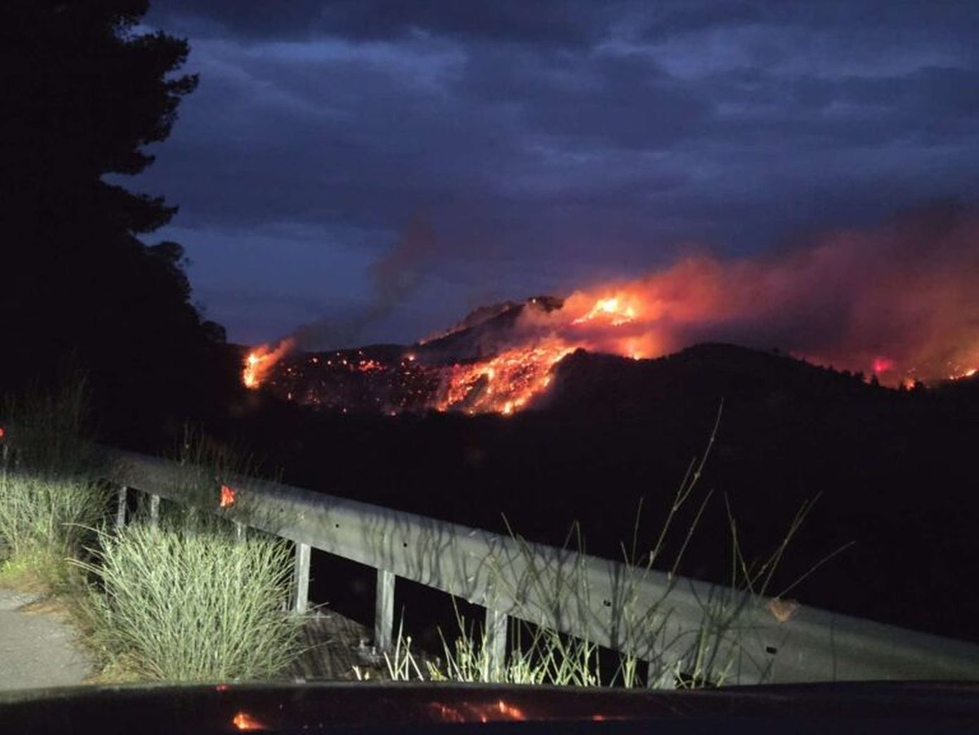 Δασική φωτιά στο Καλαμίτσι Αποκόρωνα στα Χανιά – Ήχησε το 112