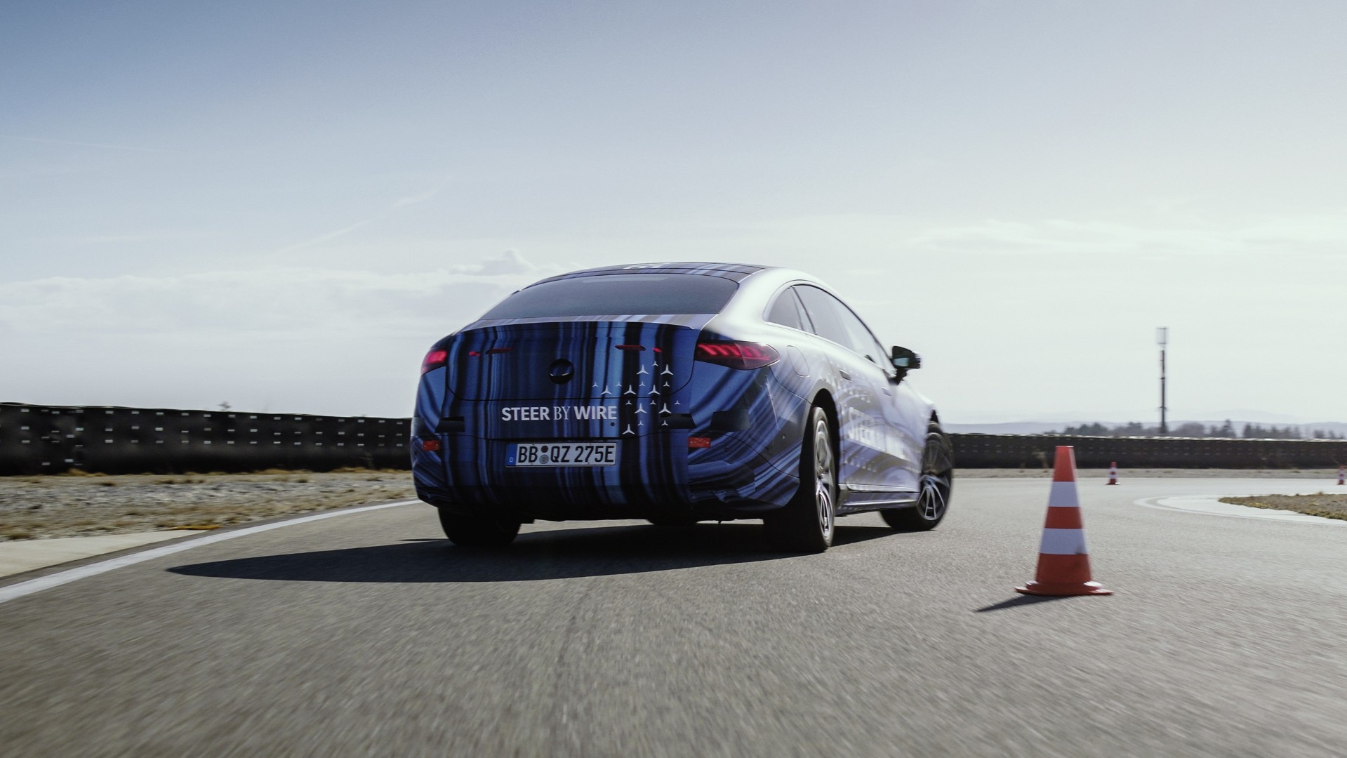 Η Mercedes-Benz κάνει πραγματικότητα το «steer-by-wire» Η Mercedes-Benz κάνει πραγματικότητα το «steer-by-wire»