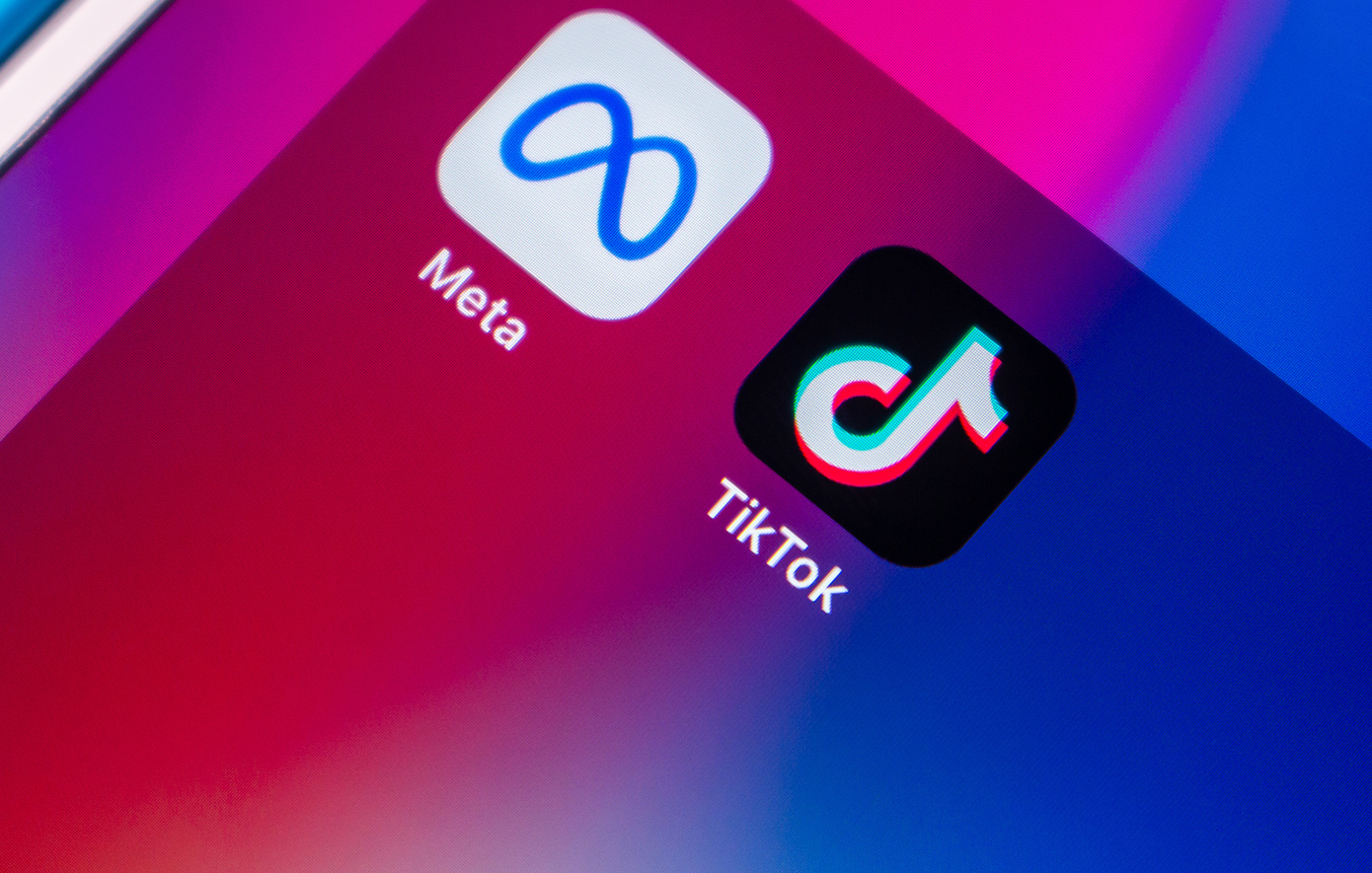 Facebook, Instagram και TikTok παραβιάζουν τους ευρωπαϊκούς κανόνες για παράνομο περιεχόμενο