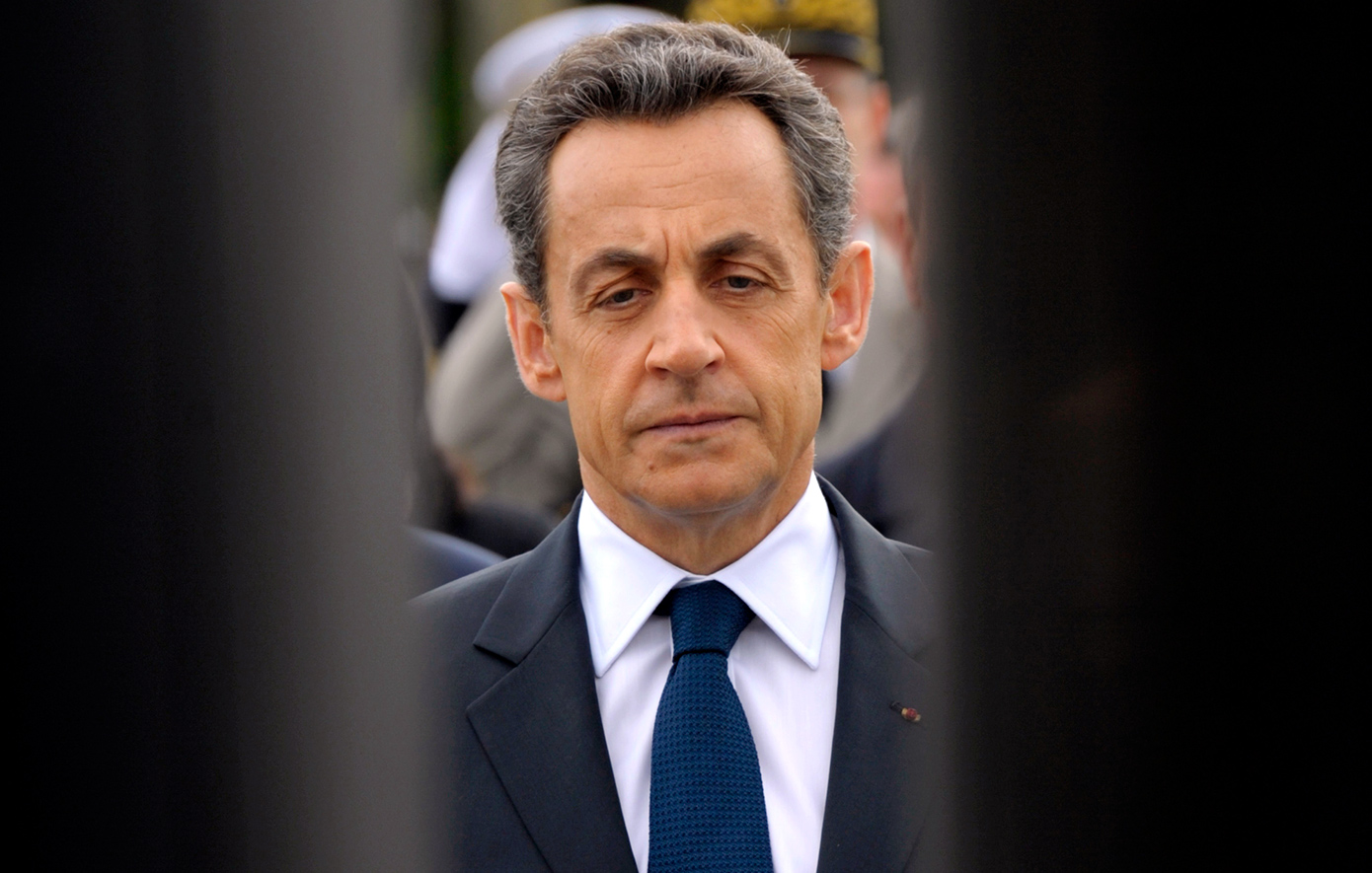 Η ευνοϊκή μεταχείριση του Νικολά Σαρκοζί στη φυλακή – Τα επισκεπτήρια, η Κάρλα Μπρούνι και το φαγητό που δεν του αρέσει