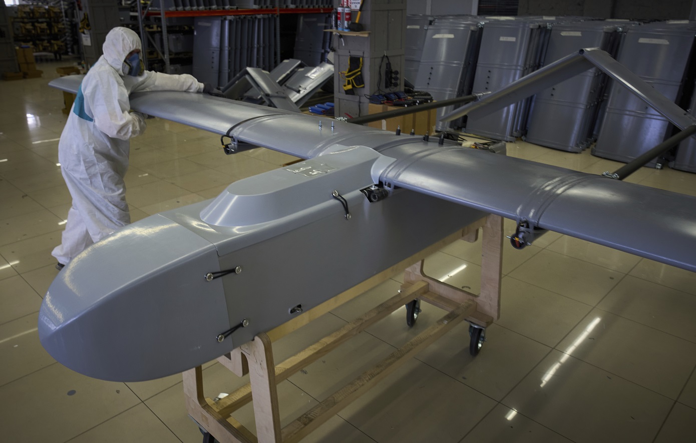 Ουκρανική επίθεση με drones σε πετροχημικό συγκρότημα στη Ρωσία που ελέγχεται από την Gazprom