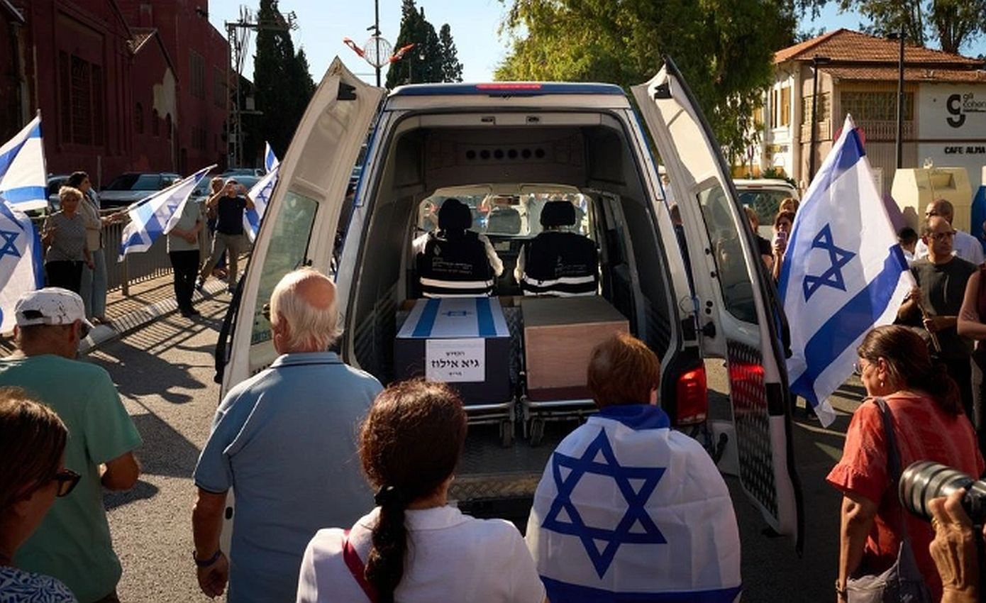 Το Ισραήλ παρέδωσε στη Γάζα 30 σορούς Παλαιστινίων σε αντάλλαγμα με τα λείψανα δύο ομήρων