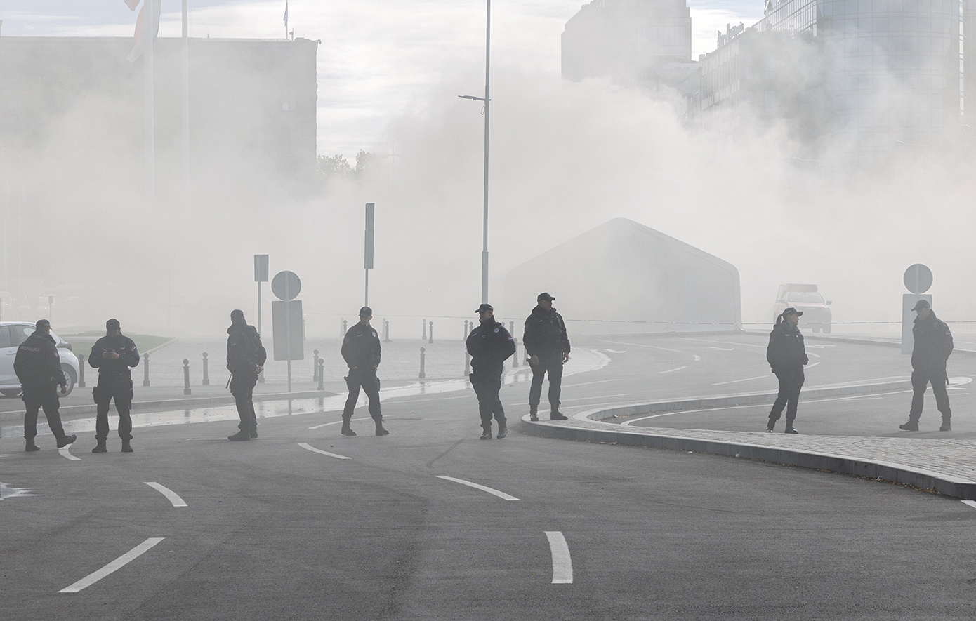 Ψήφισμα-ράπισμα του Ευρωκοινοβουλίου για τη Σερβία: Κατάλυση της δημοκρατίας η καταστολή των διαδηλώσεων κατά της διαφθοράς