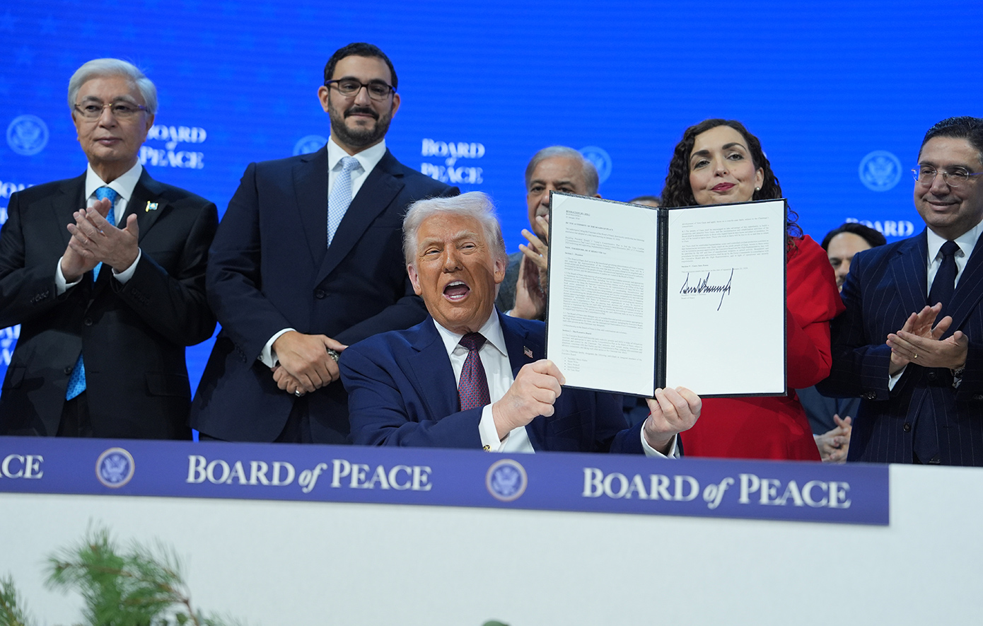 Έπεσαν οι υπογραφές για το «Συμβούλιο Ειρήνης» του Τραμπ, δείτε live – «Όλοι θέλουν να γίνουν μέλη του» Έπεσαν οι υπογραφές για το «Συμβούλιο Ειρήνης» του Τραμπ, δείτε live – «Όλοι θέλουν να γίνουν μέλη του»