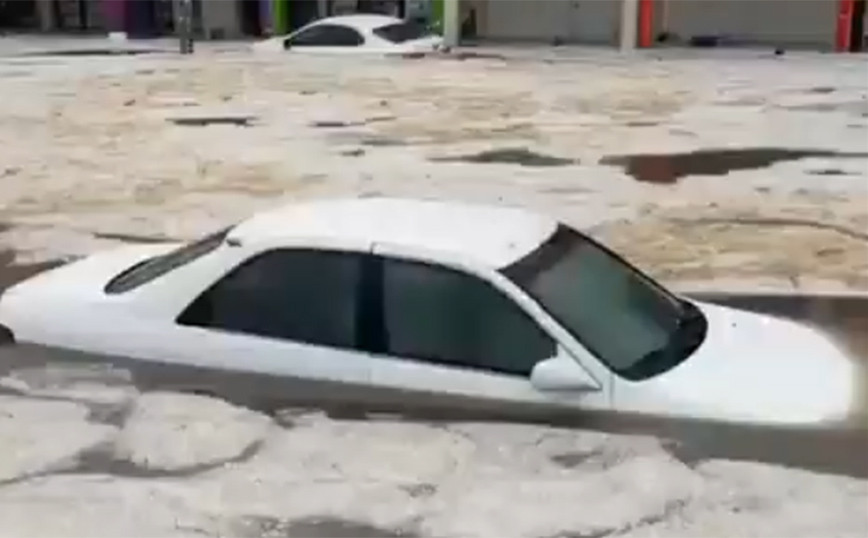 Hail And Flooding In Dubai And Abu Dhabi - World Stock Market