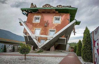 weird-architecture-31