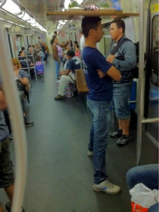 subways-are-strange-30-photos-10
