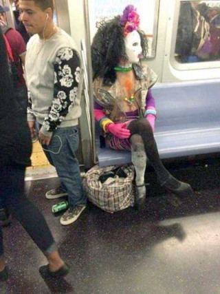 weird-strange-people-subway-13