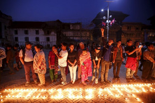 2016-04-24T151304Z_1976546653_GF10000393929_RTRMADP_3_QUAKE-NEPAL