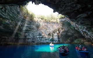 melissani1