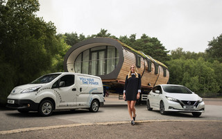 Margot_Robbie_Nissan_sustainability_2