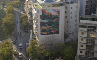 Τοιχογραφία στην Καλλιρόης, στη «σκιά» της Ακρόπολης