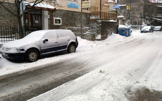 Σκεπασμένα από το χιόνι – πρωί Τετάρτης – τα ορεινά της Π.Ε. Λάρισας