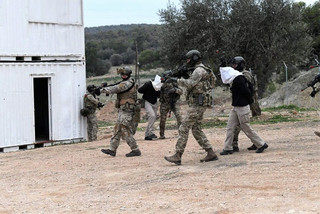 δημοσιογράφοι αιχμάλωτοι σεμινάριο ΕΣΗΕΑ