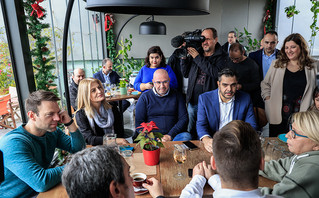 Συνάντηση του Στέφανου Κασσελάκη με δημοσιογράφους