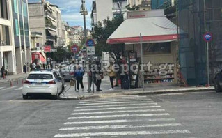 Απίστευτο περιστατικό στο κέντρο της Λαμίας &#8211; Οδηγός έριξε κουτουλιά σε δημοτικό αστυνομικό