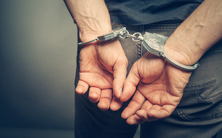 Συνελήφθη 40χρονος για απειλή διάπραξης εγκλημάτων
