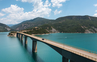 Λιμνη Κρεμαστων