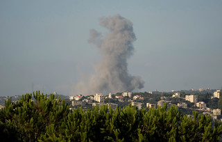 Σφοδροί βομβαρδισμοί του Ισραήλ εναντίον θέσεων της Χεζμπολάχ – Νετανιάχου