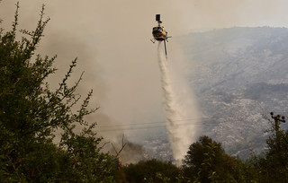 Οι τρεις παράγοντες εξάπλωσης της φωτιάς στην Κορινθία