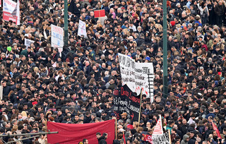 Μεγάλη συγκέντρωση πολιτών στα Γιάννενα με σύνθημα «Δικαιοσύνη για τα Τέμπη»